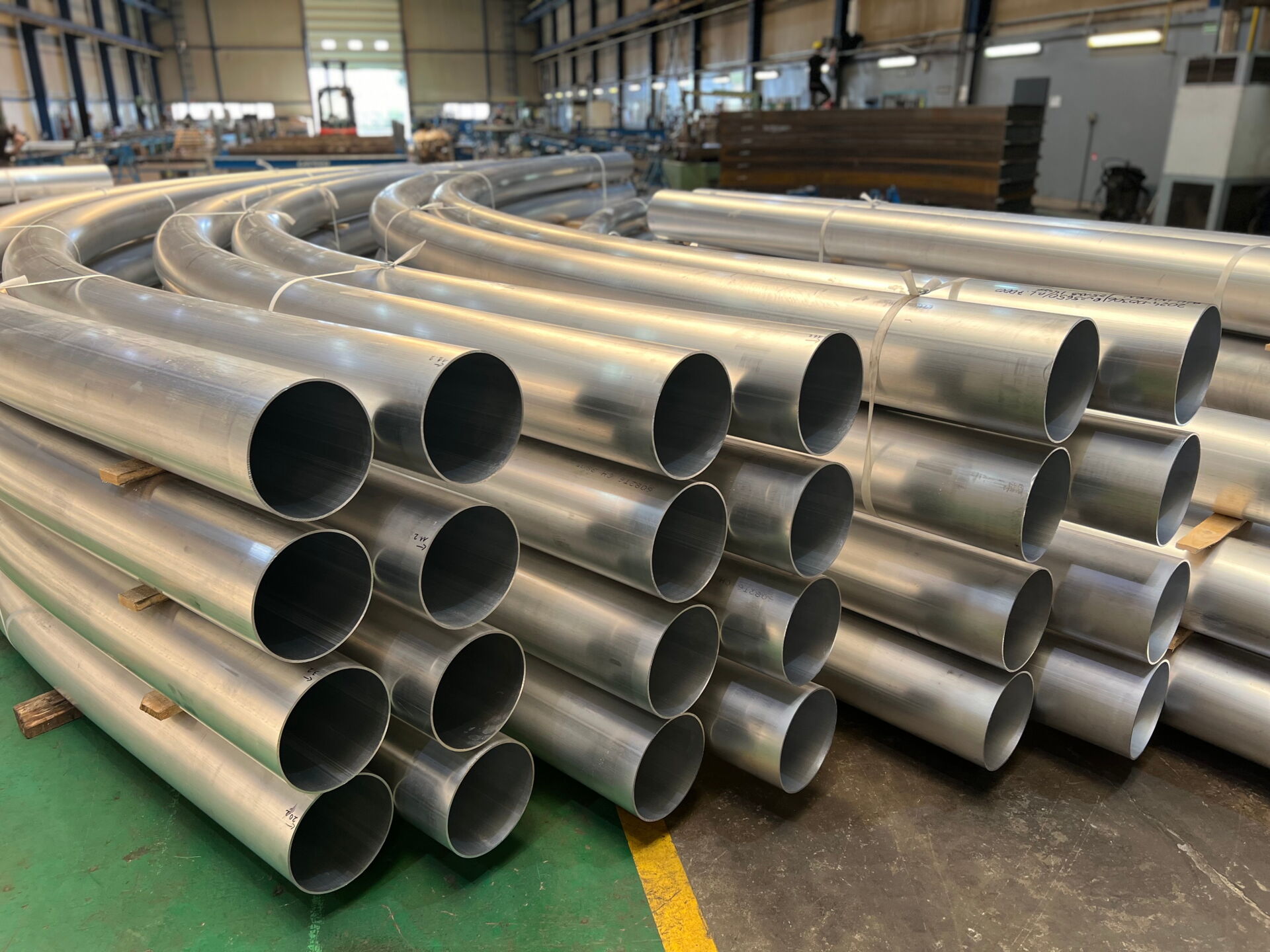 Rundbiegemaschinen manuelles und motorisches Runden von Blechen – auch zum Konen-Runden!